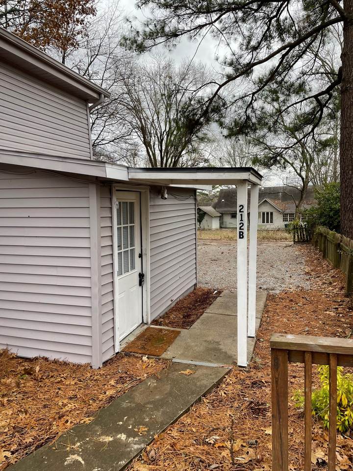 212 6th Ave - Photo 1