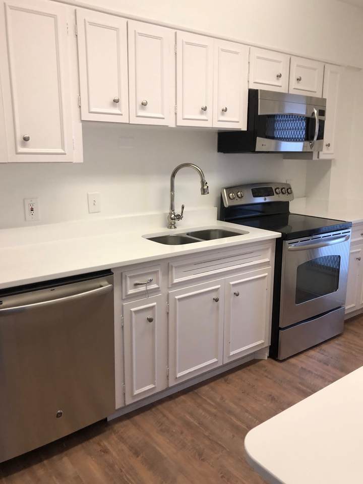 3314 West End Ave - Photo 1