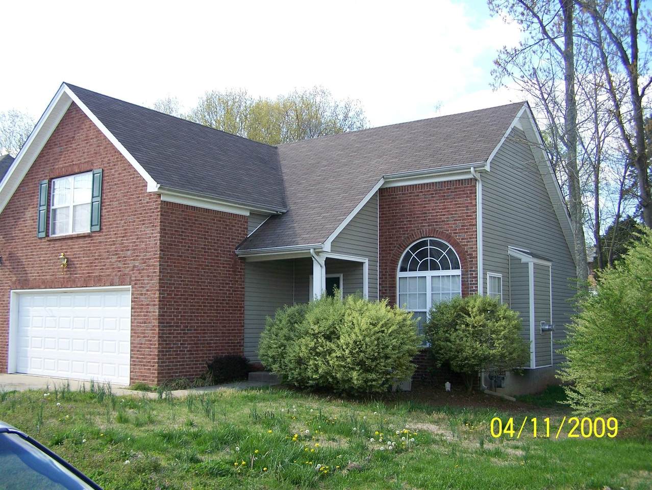 1116 Twin Circle Drive - Photo 1