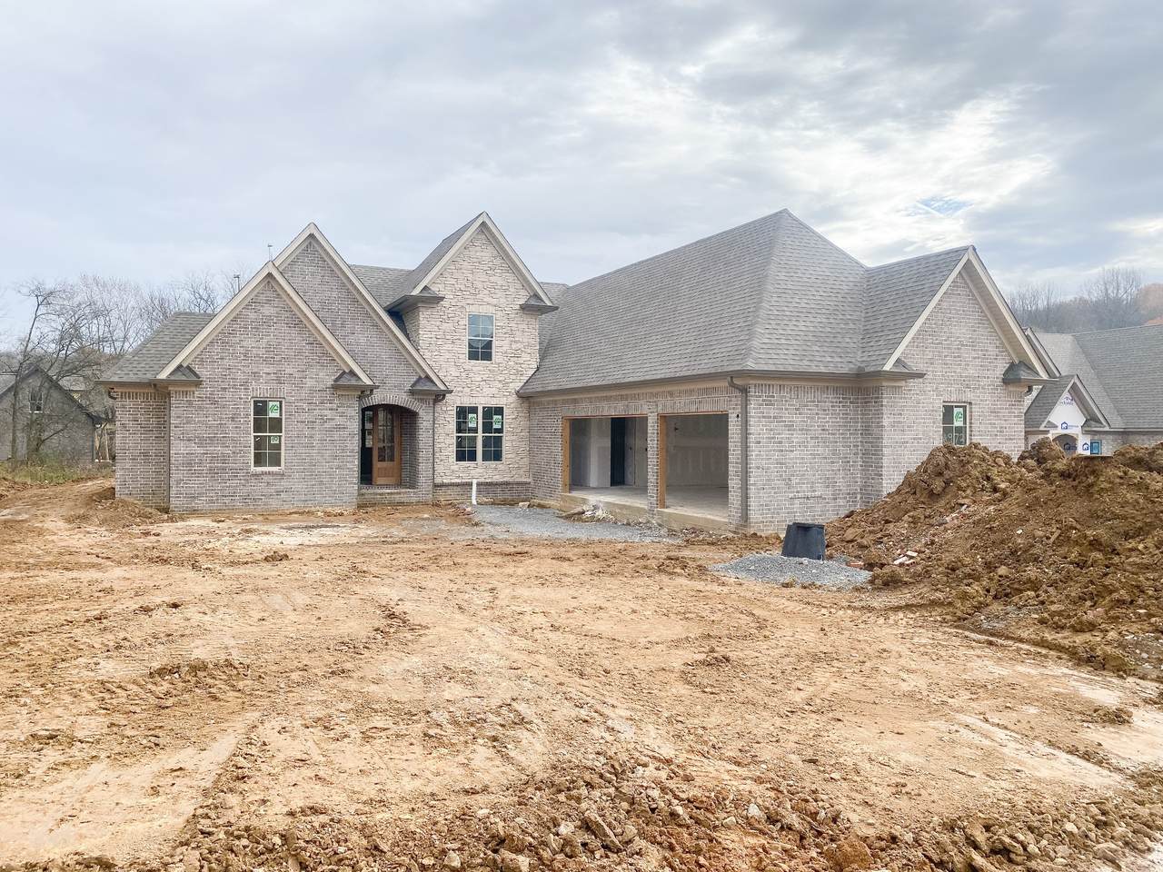 972 Luxborough Dr - Photo 1