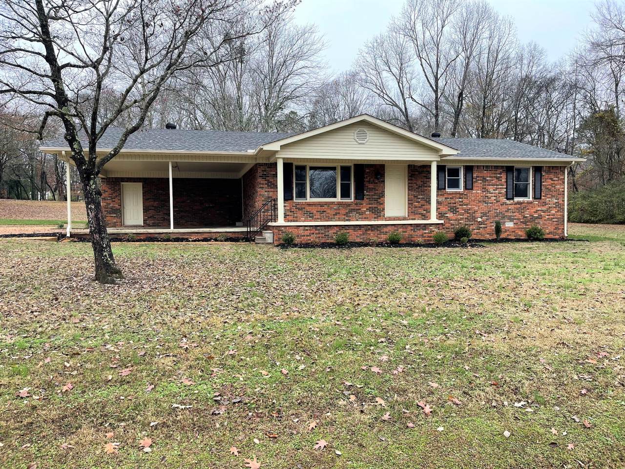 208 Chestnut St - Photo 1