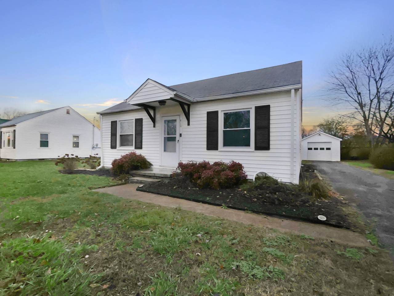 410 Highland Cir - Photo 1