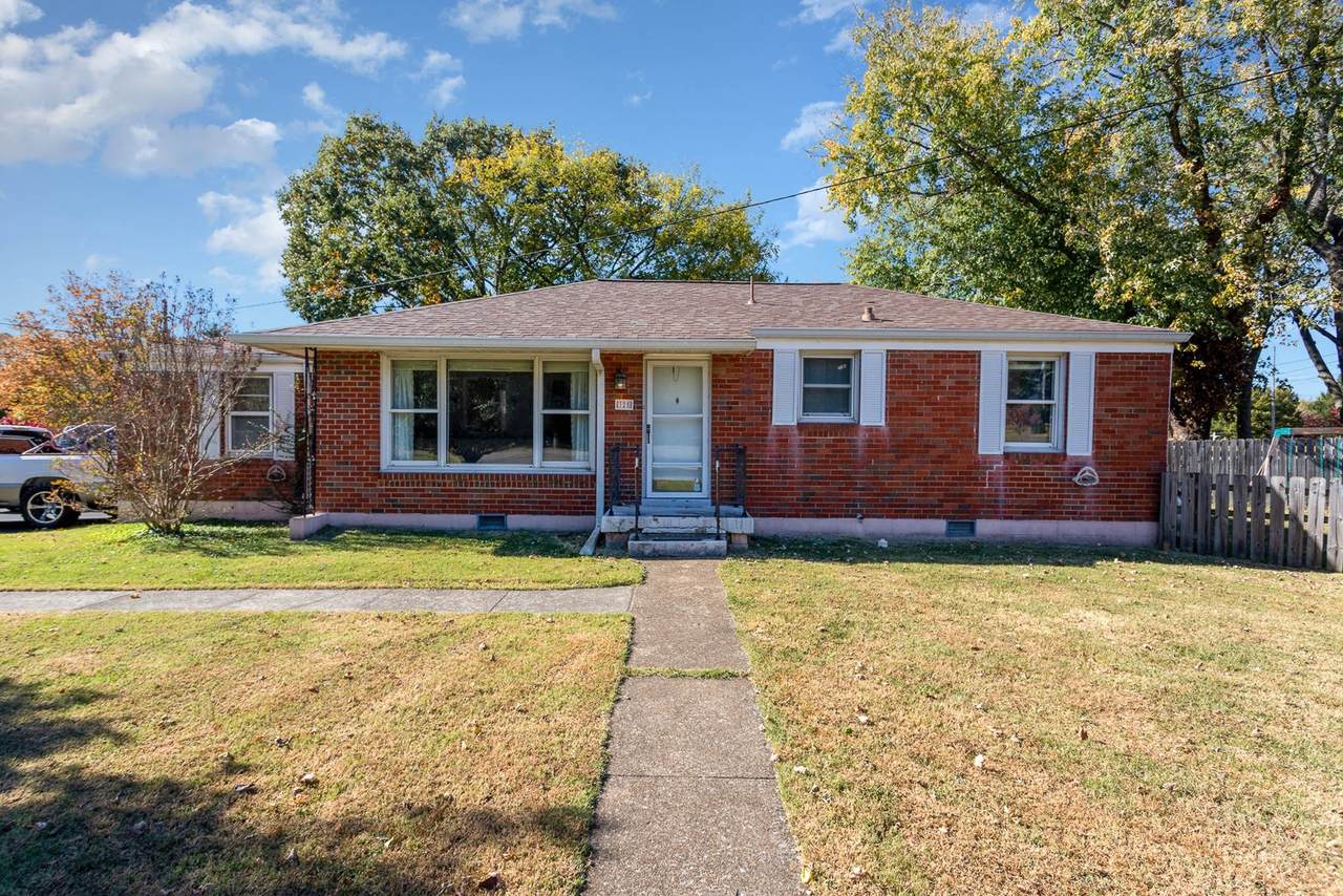 325 Lorna Dr - Photo 1