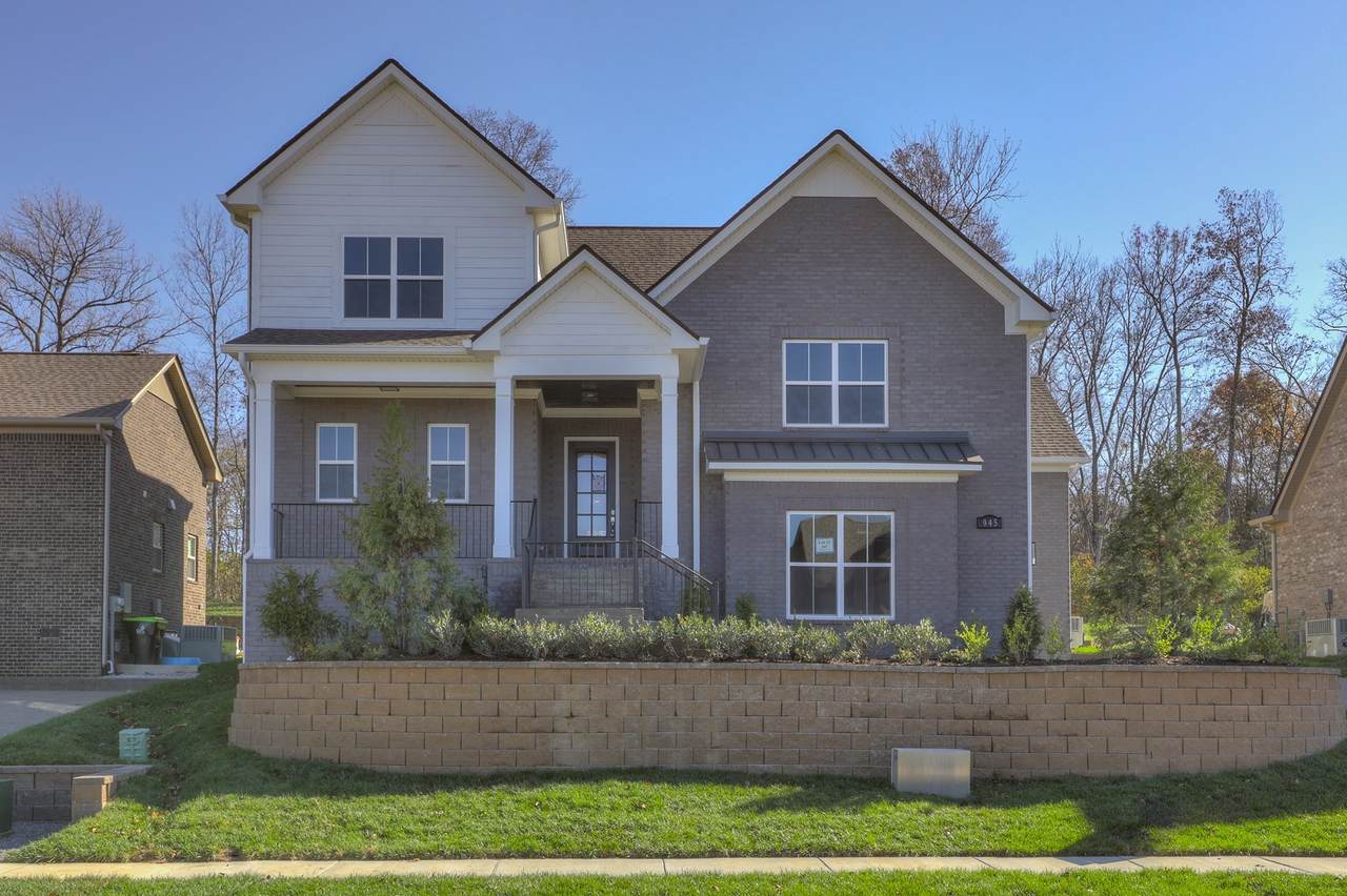 945 Redstone Ln - Photo 1