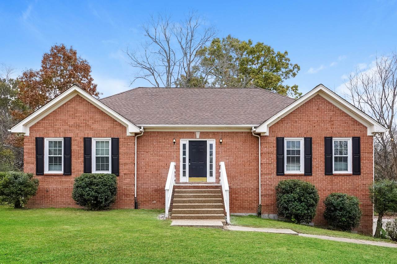 1011 Coulsons Ct - Photo 1