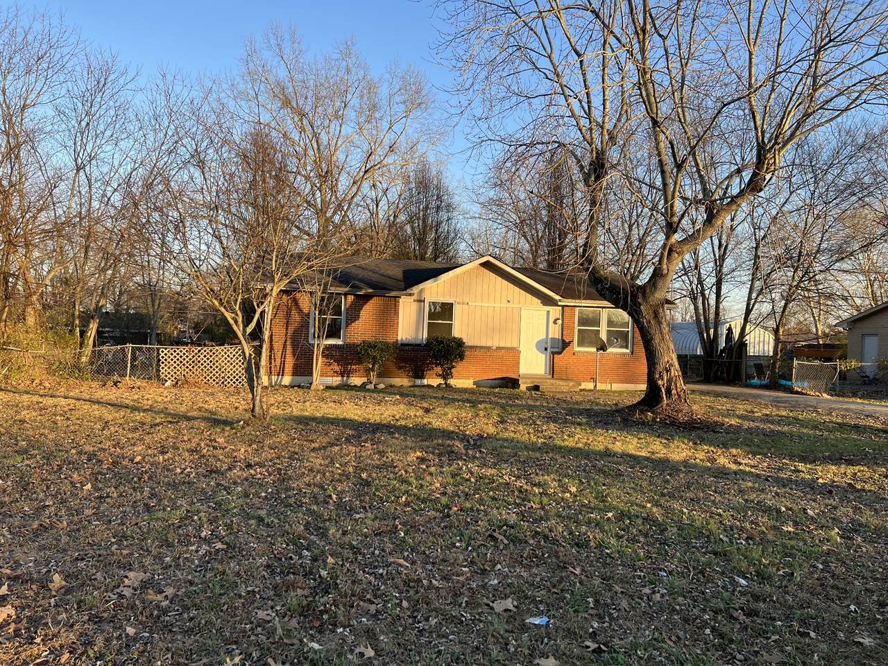 1509 Nichols Dr - Photo 1