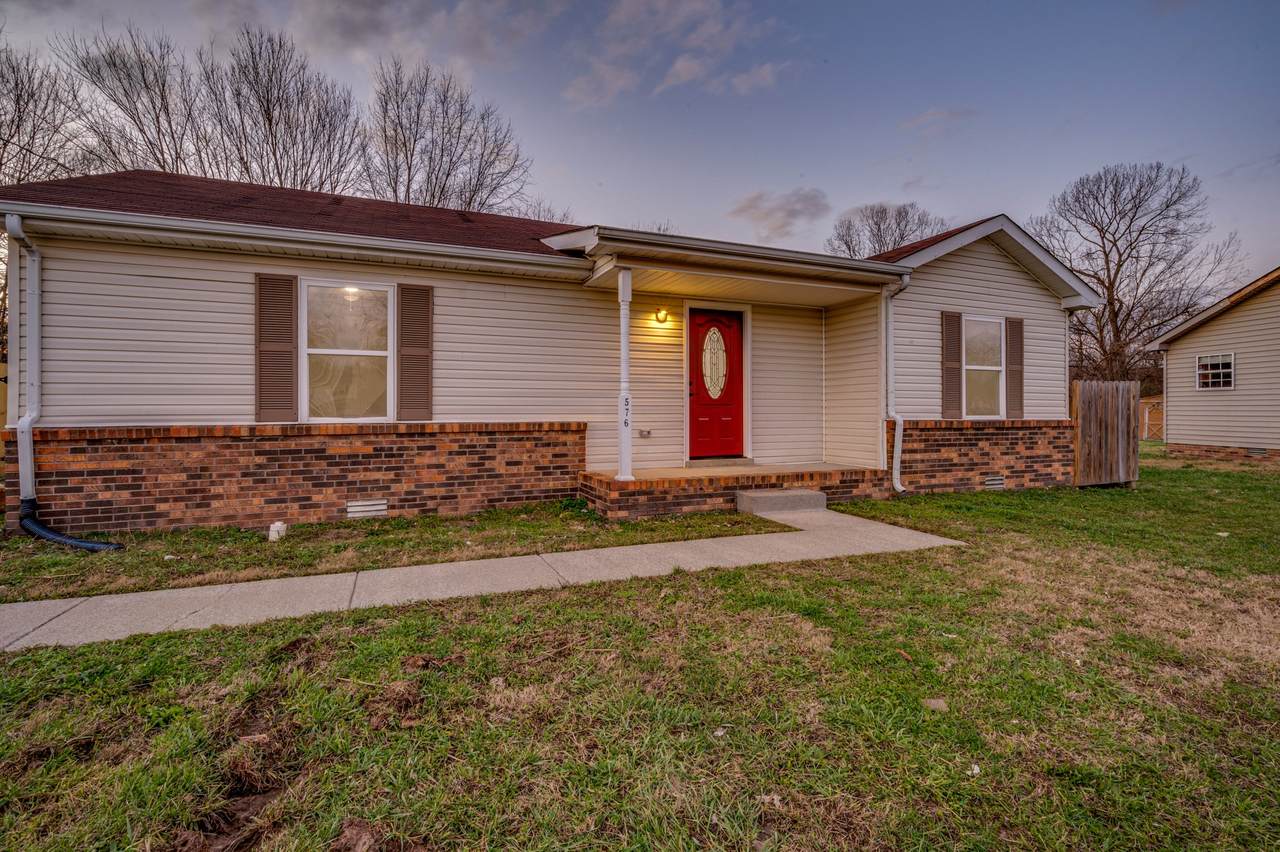 576 Matthew Ct - Photo 1