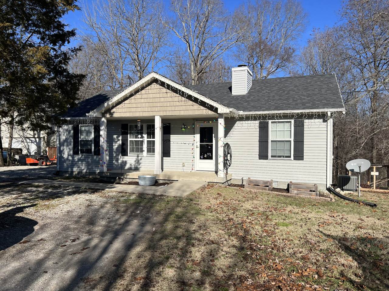 323 Preacher Rd - Photo 1