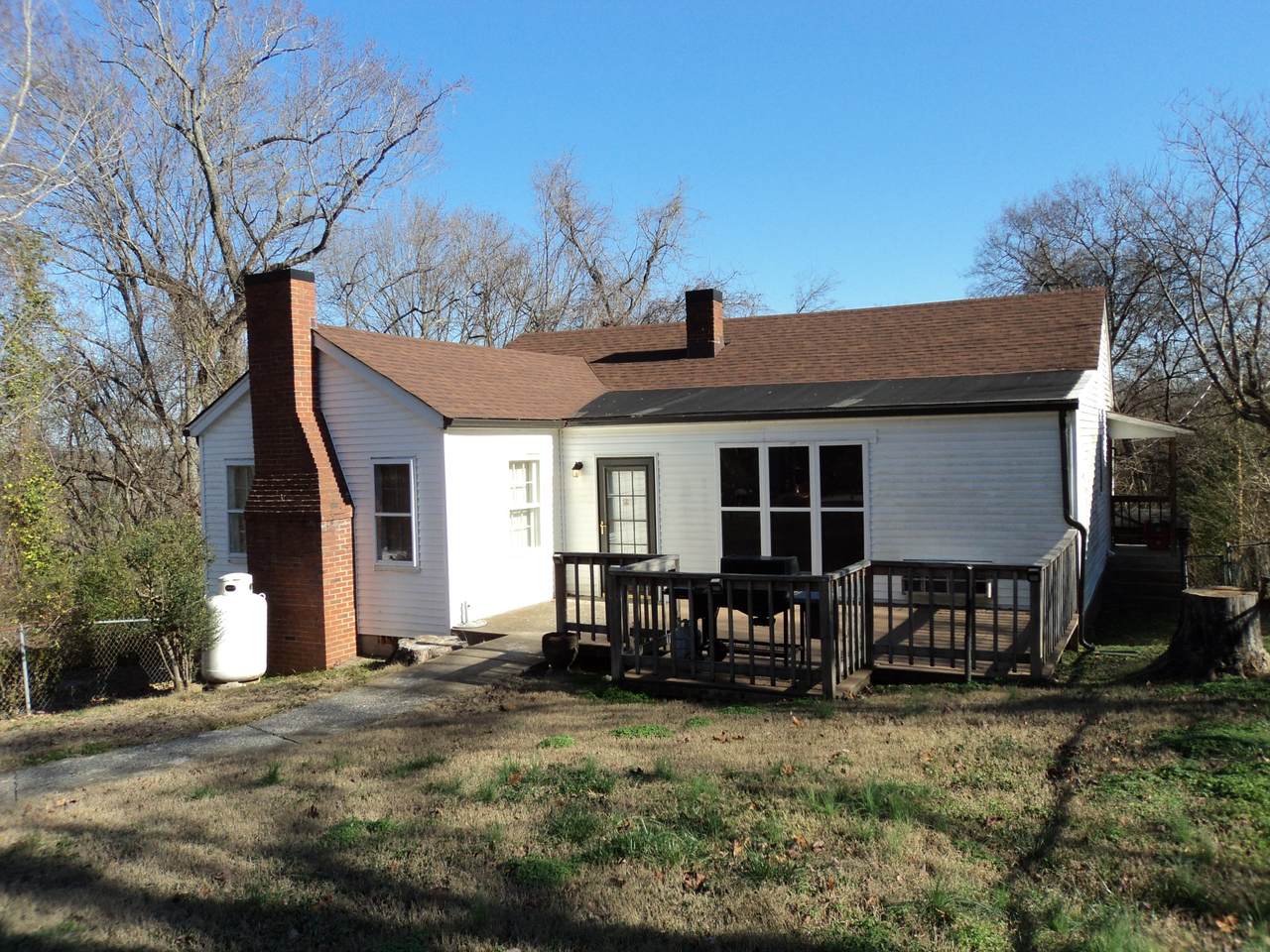 173 Inglewood Dr - Photo 1