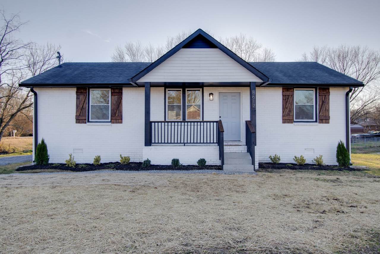 8617 Maple St - Photo 1