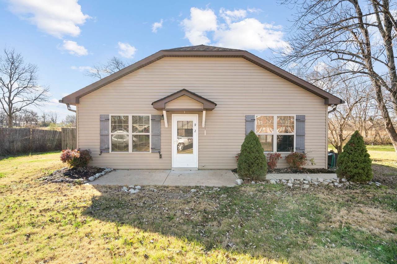 812 Meadowlane Dr - Photo 1