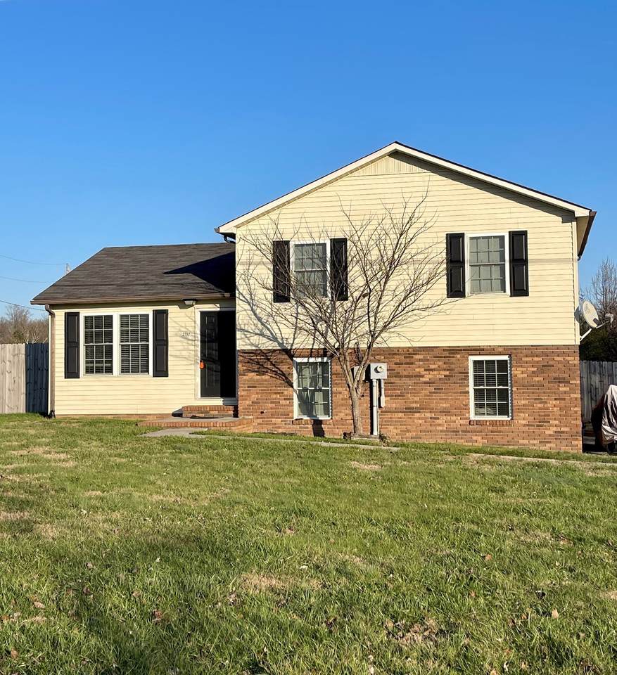 2792 Landscape Rd - Photo 1