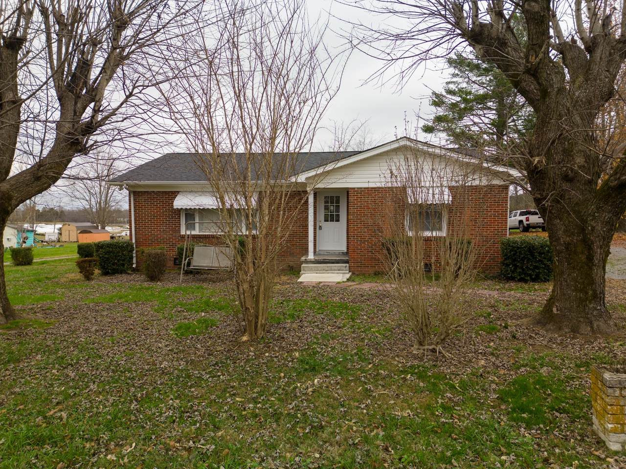 300 Dearman St - Photo 1