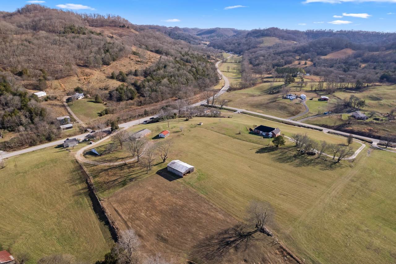 512 Cookeville Hwy - Photo 1
