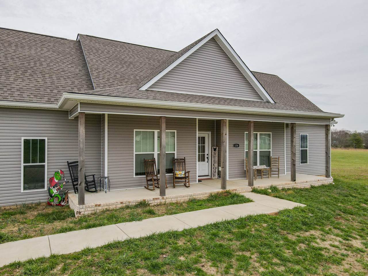 136 Stanfill Dr - Photo 1