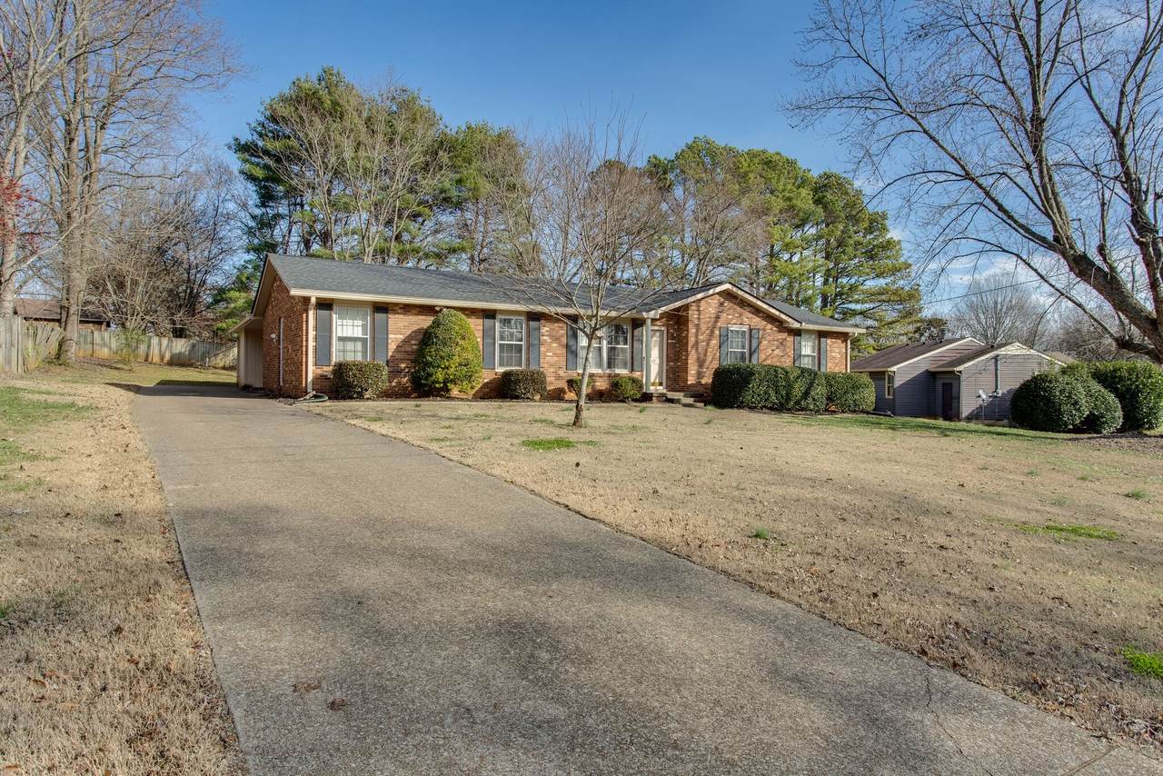 102 Creek Ct - Photo 1