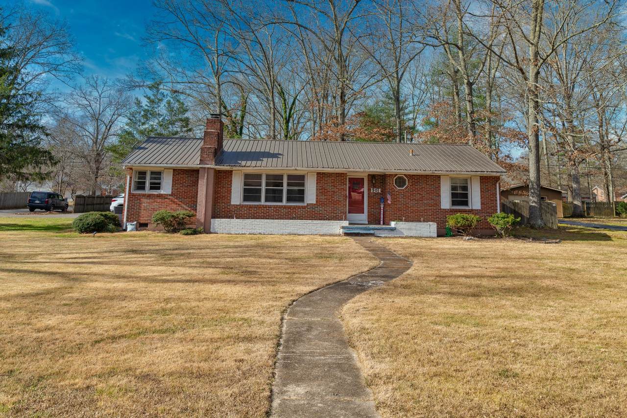901 Bragg Cir - Photo 1