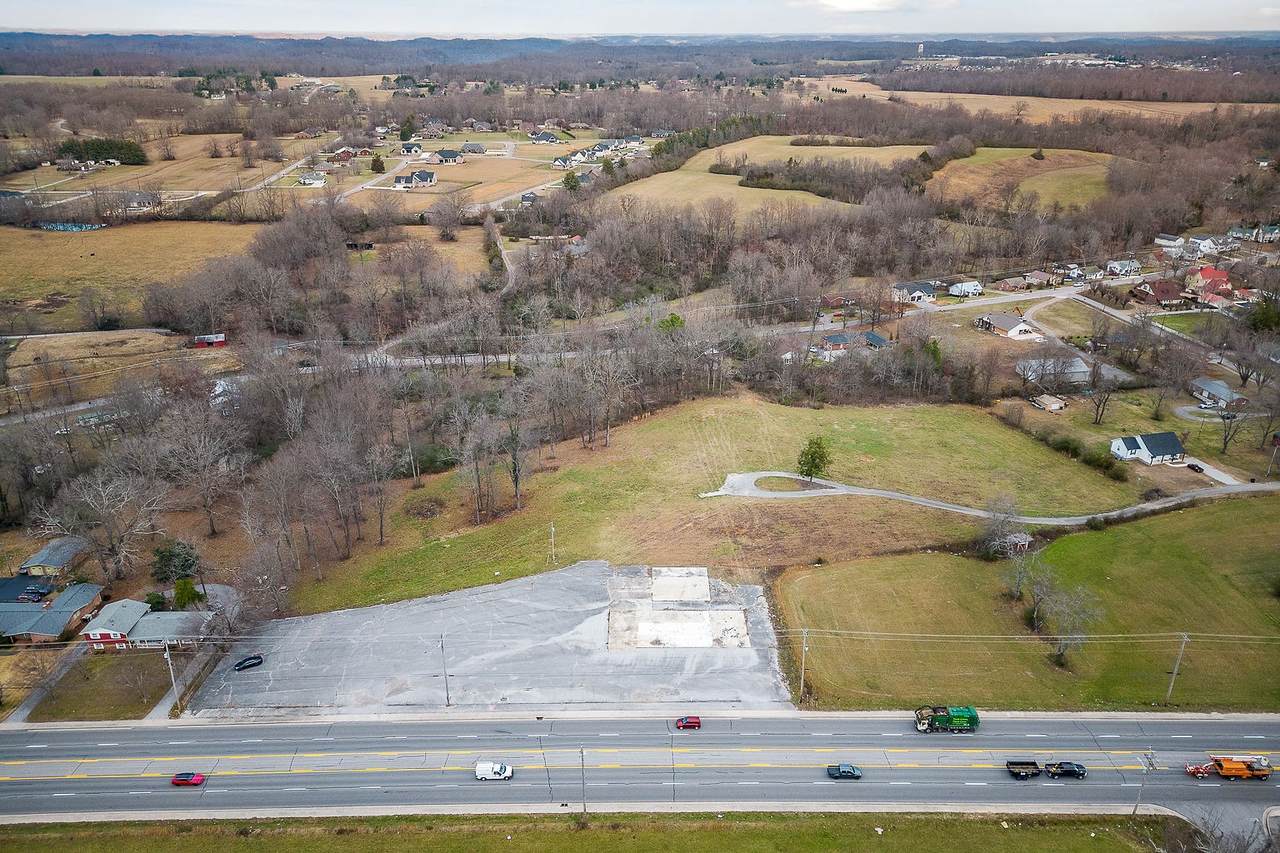 426 W Broad St - Photo 1