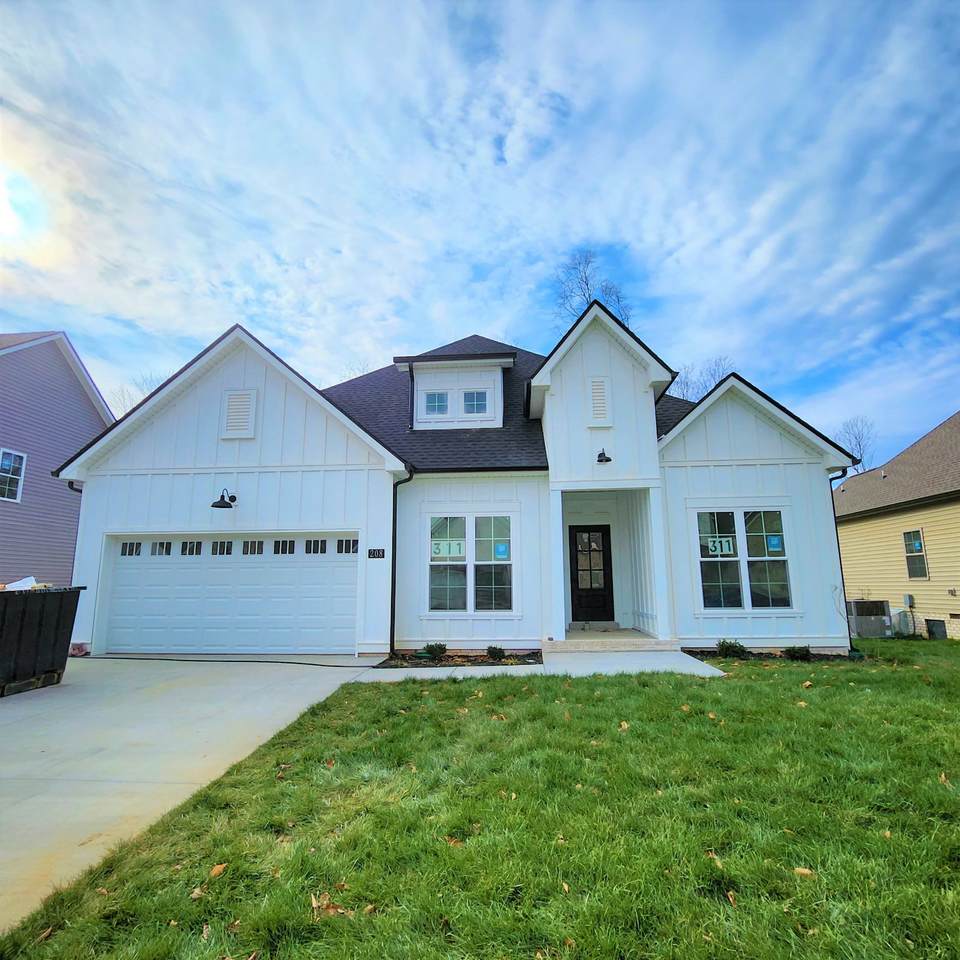 208 Sherlock Dr - Photo 1