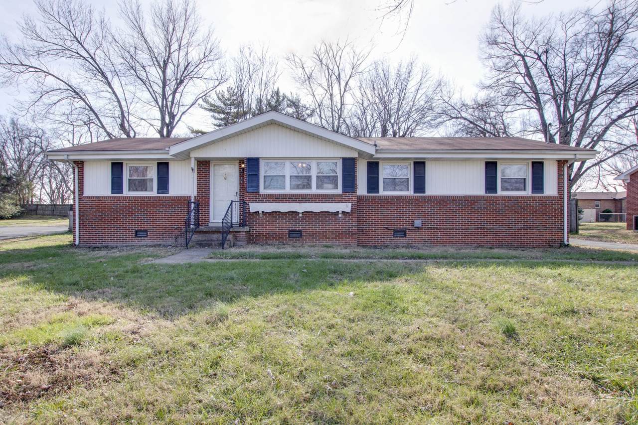 304 Blue Ribbon Pkwy - Photo 1