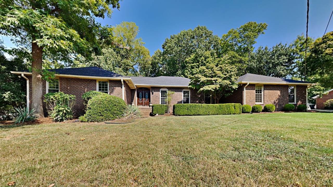 103 Knoll Ln - Photo 1