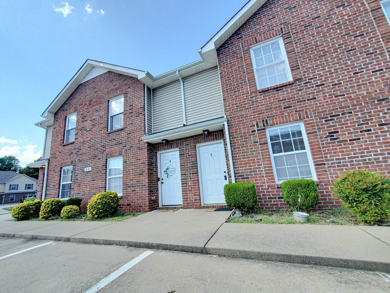 1221 Ash Ridge Dr - Photo 1