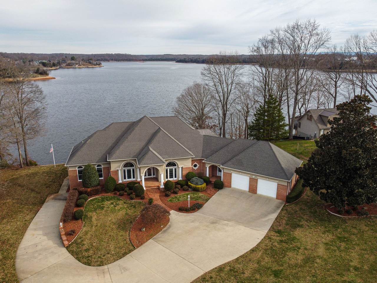 768 Bluff Dr - Photo 1
