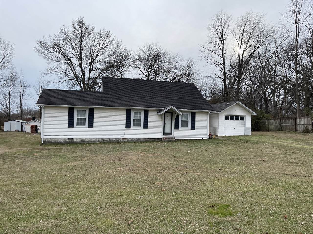 111 Meador Dr - Photo 1