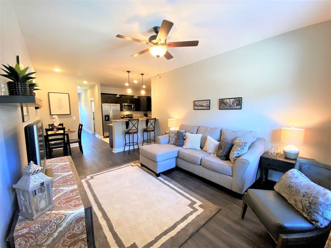 901 Villa Cir - Photo 1