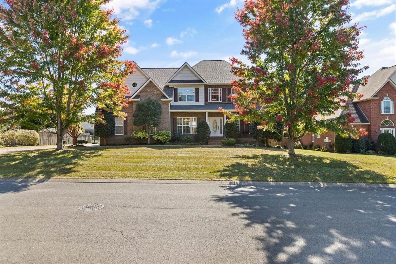 3005 Liverpool Dr - Photo 1