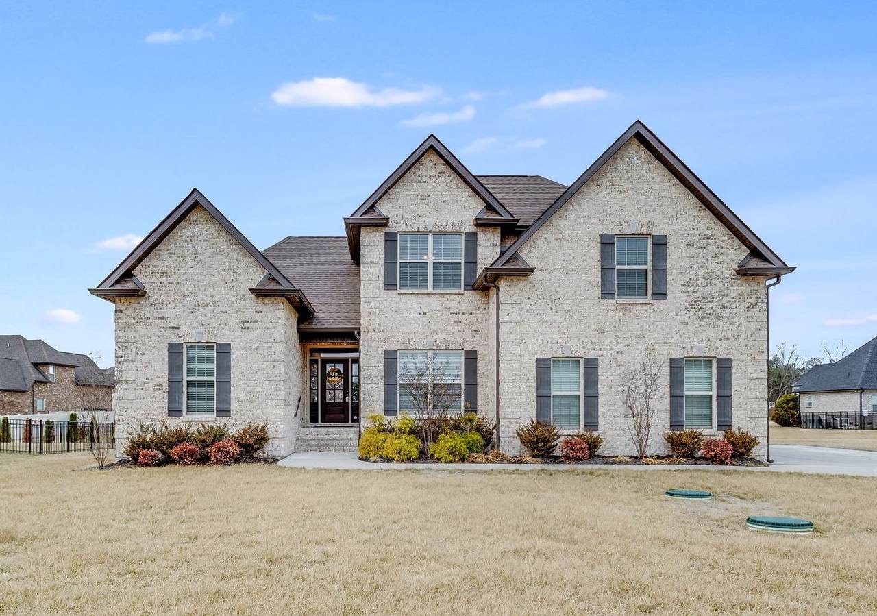 1217 Alex Walker Dr - Photo 1