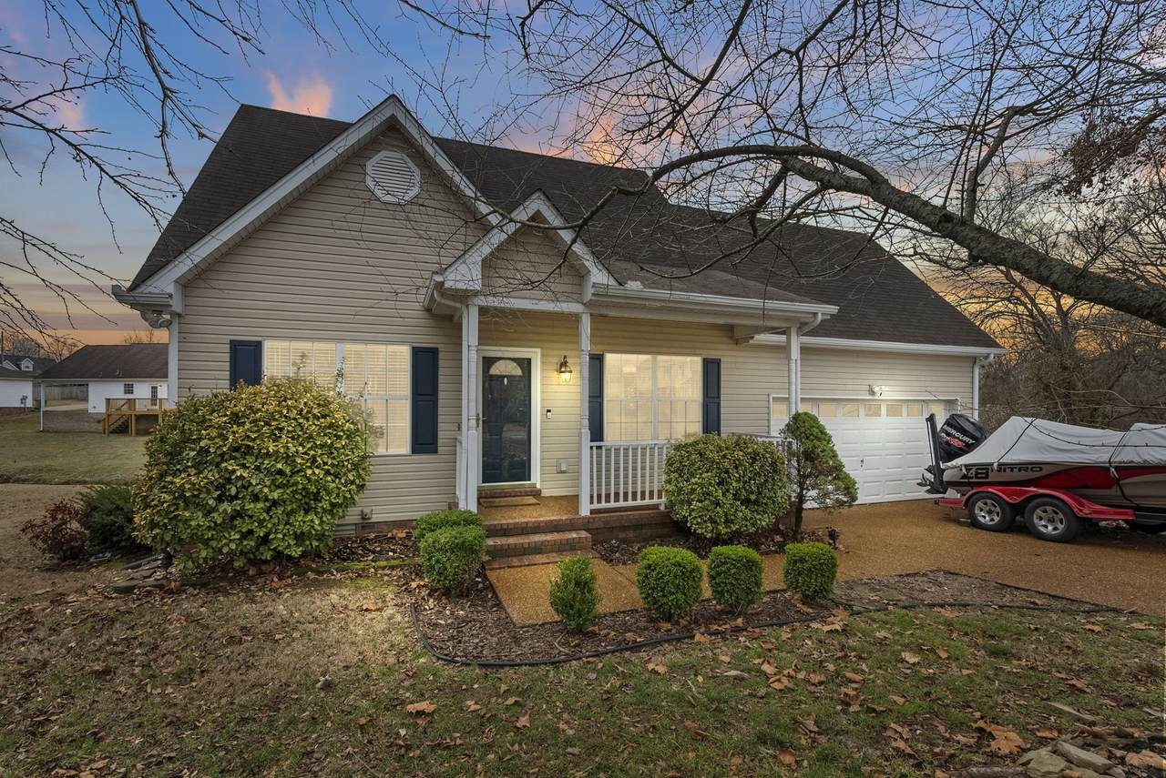 127 Cambridge Dr - Photo 1
