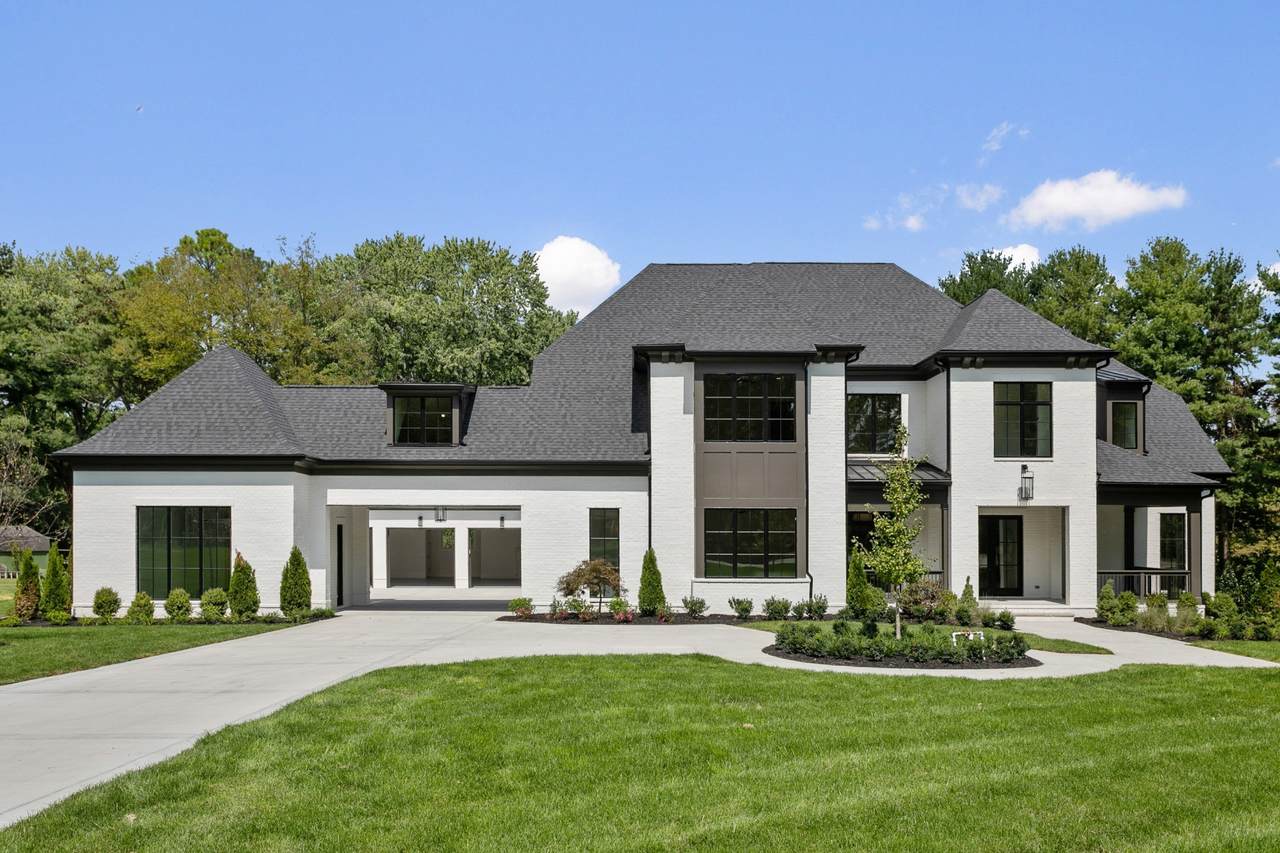 8204 Morningview Ct - Photo 1
