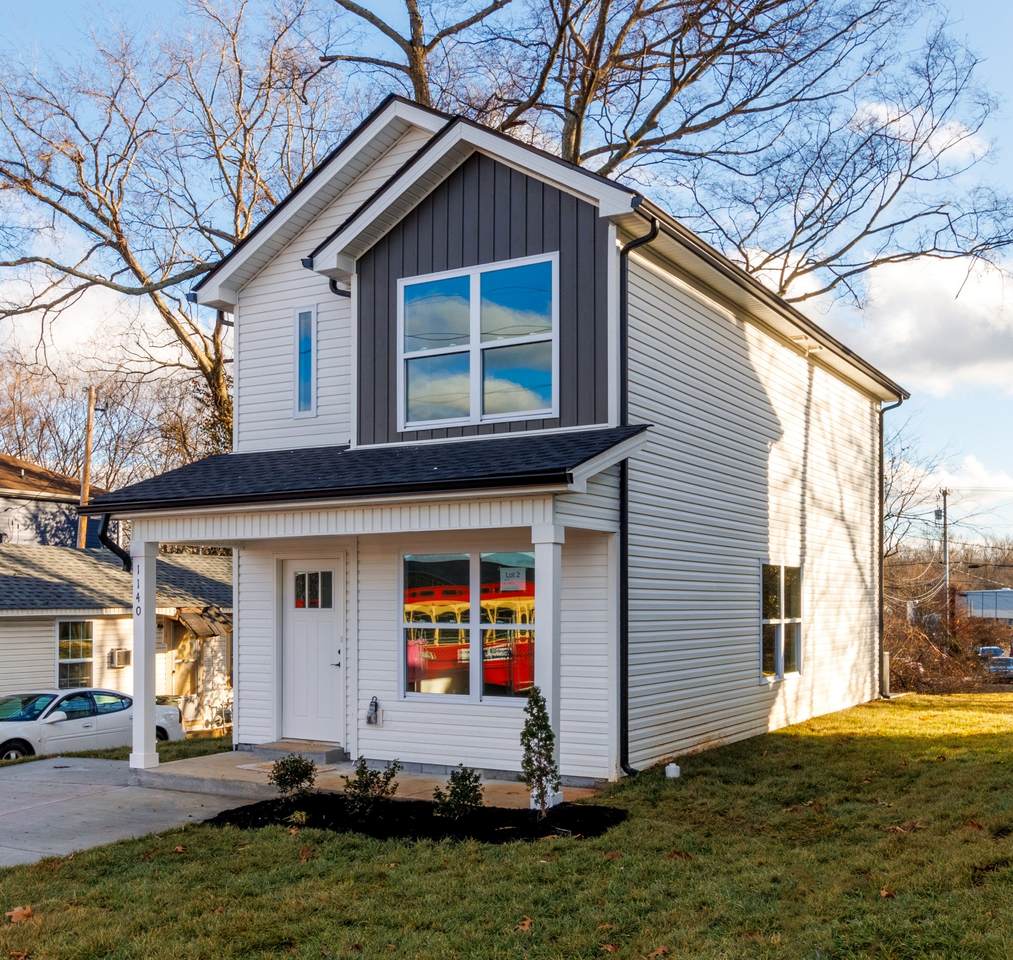 1140 E College Street - Photo 1