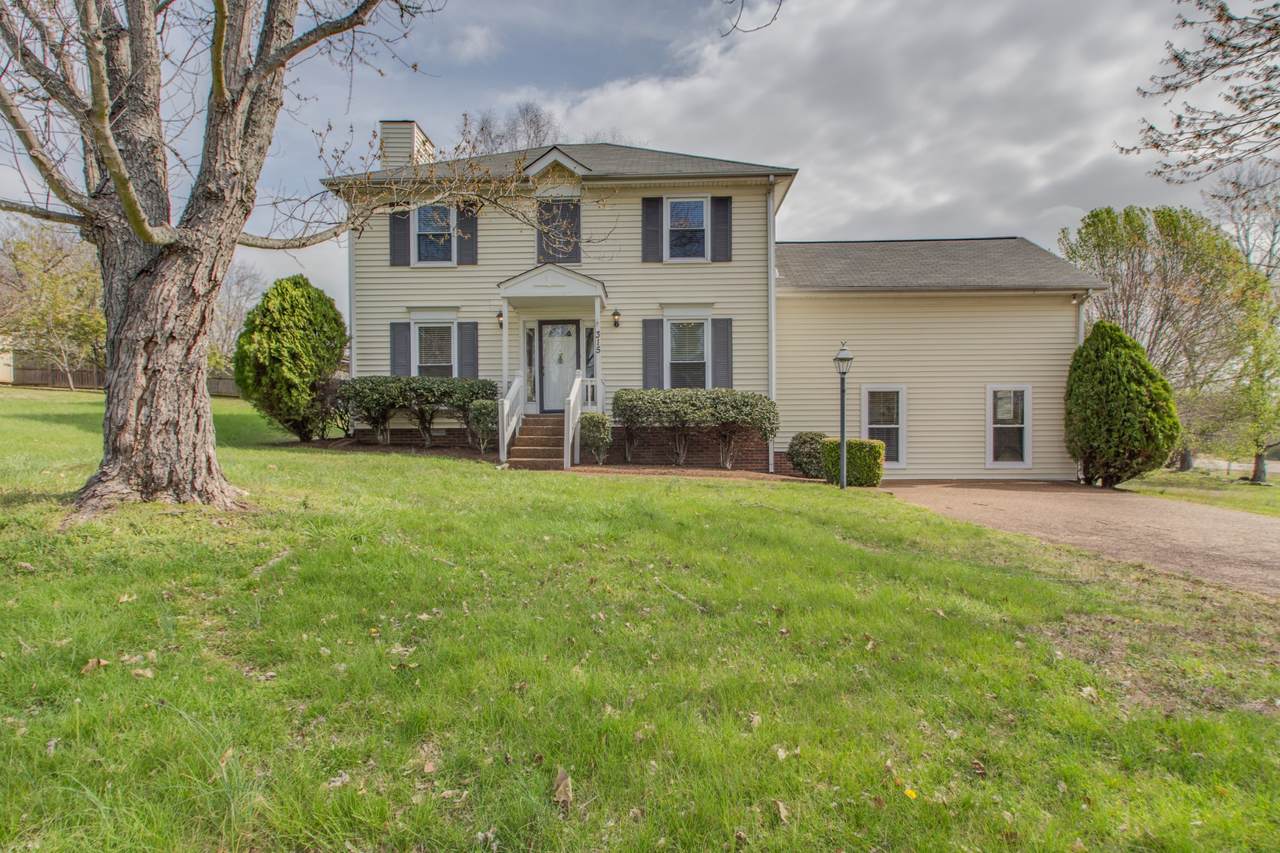 315 Riverbend Dr - Photo 1