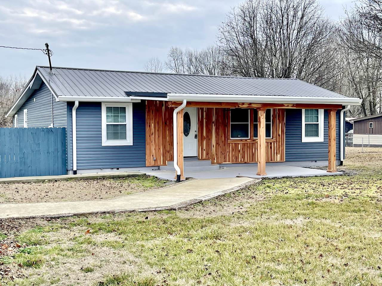 4713 Grays Point Rd - Photo 1