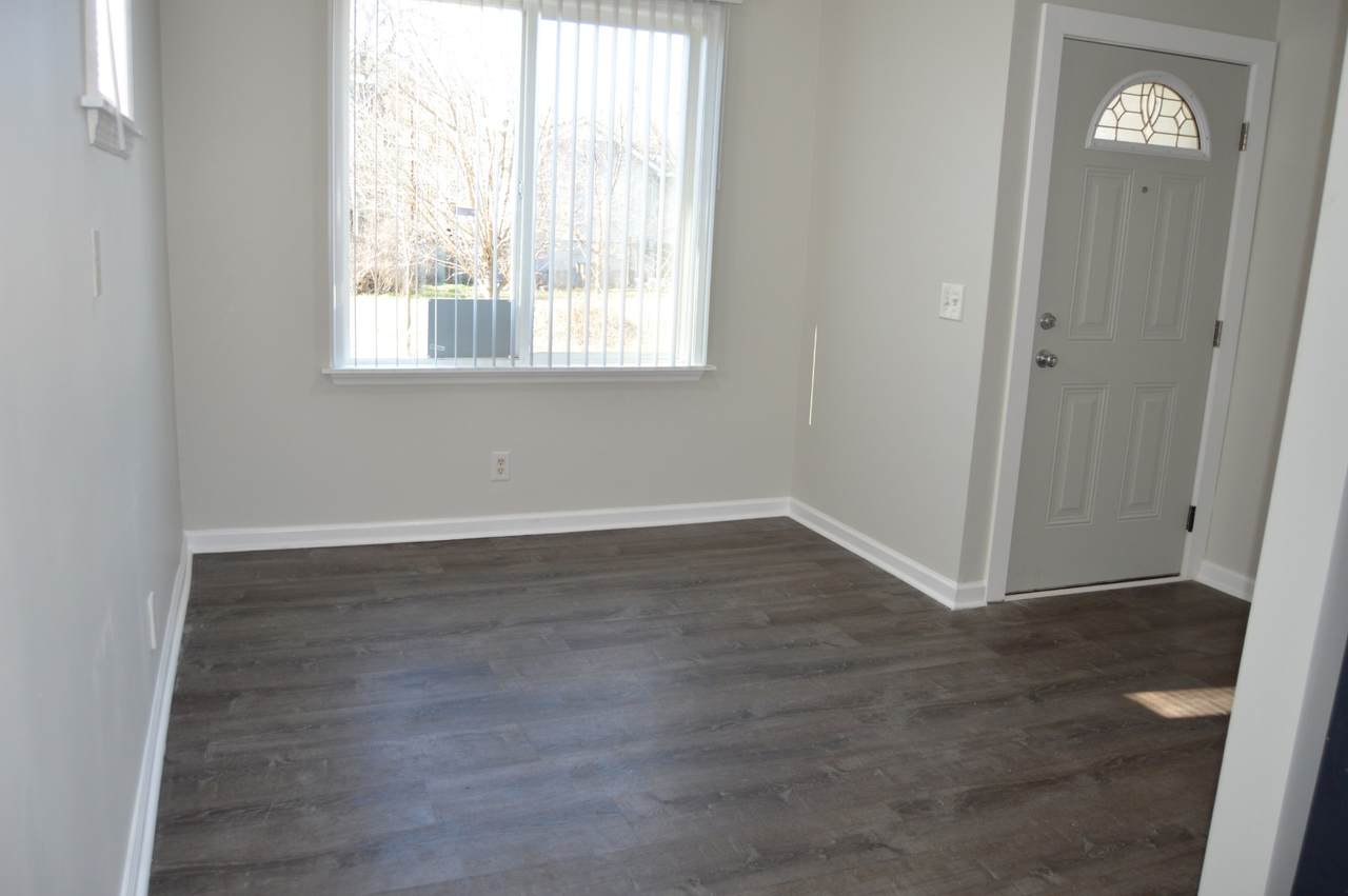 83 Robertson St - Photo 1