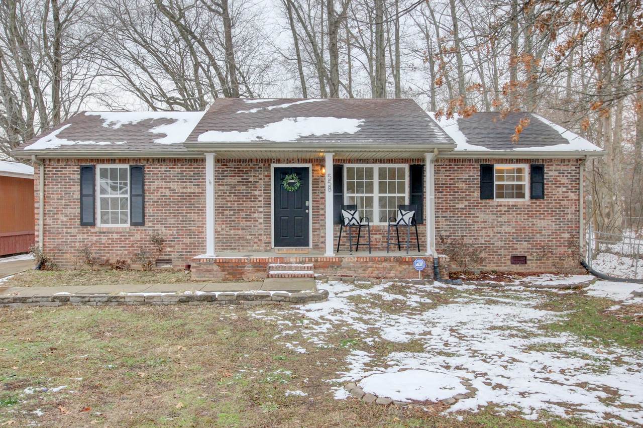 558 Danielle Dr - Photo 1