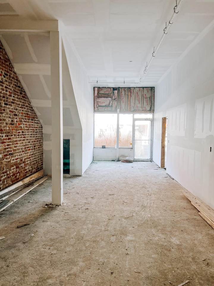 112 E Main St - Photo 1