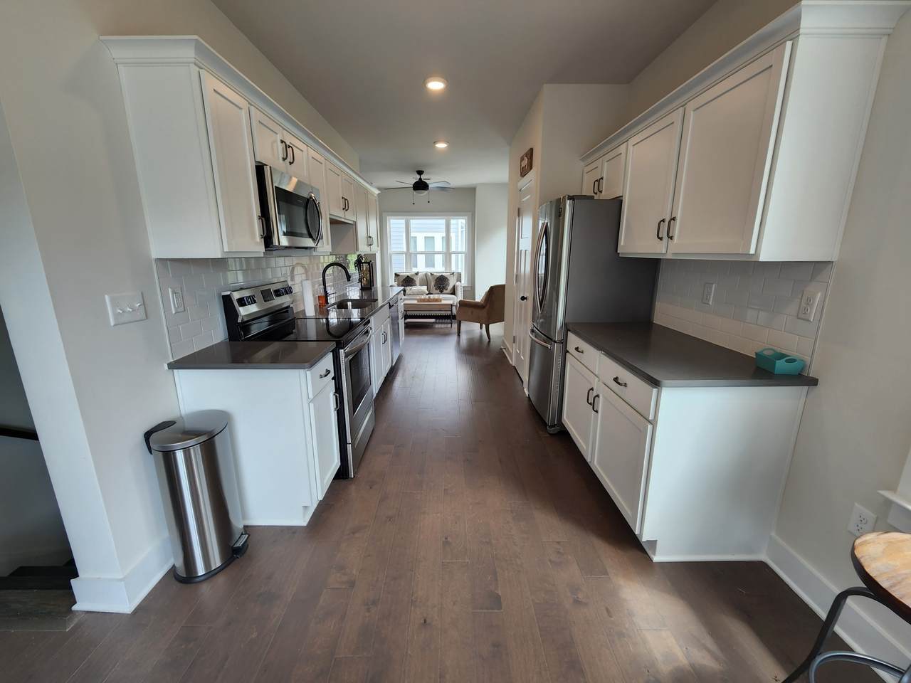 450 Glastonbury Rd - Photo 1