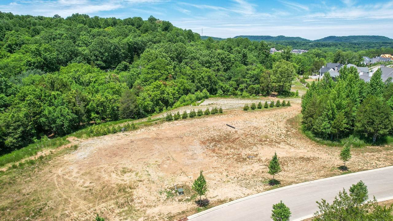 8905 Dovetail Ct - Photo 1