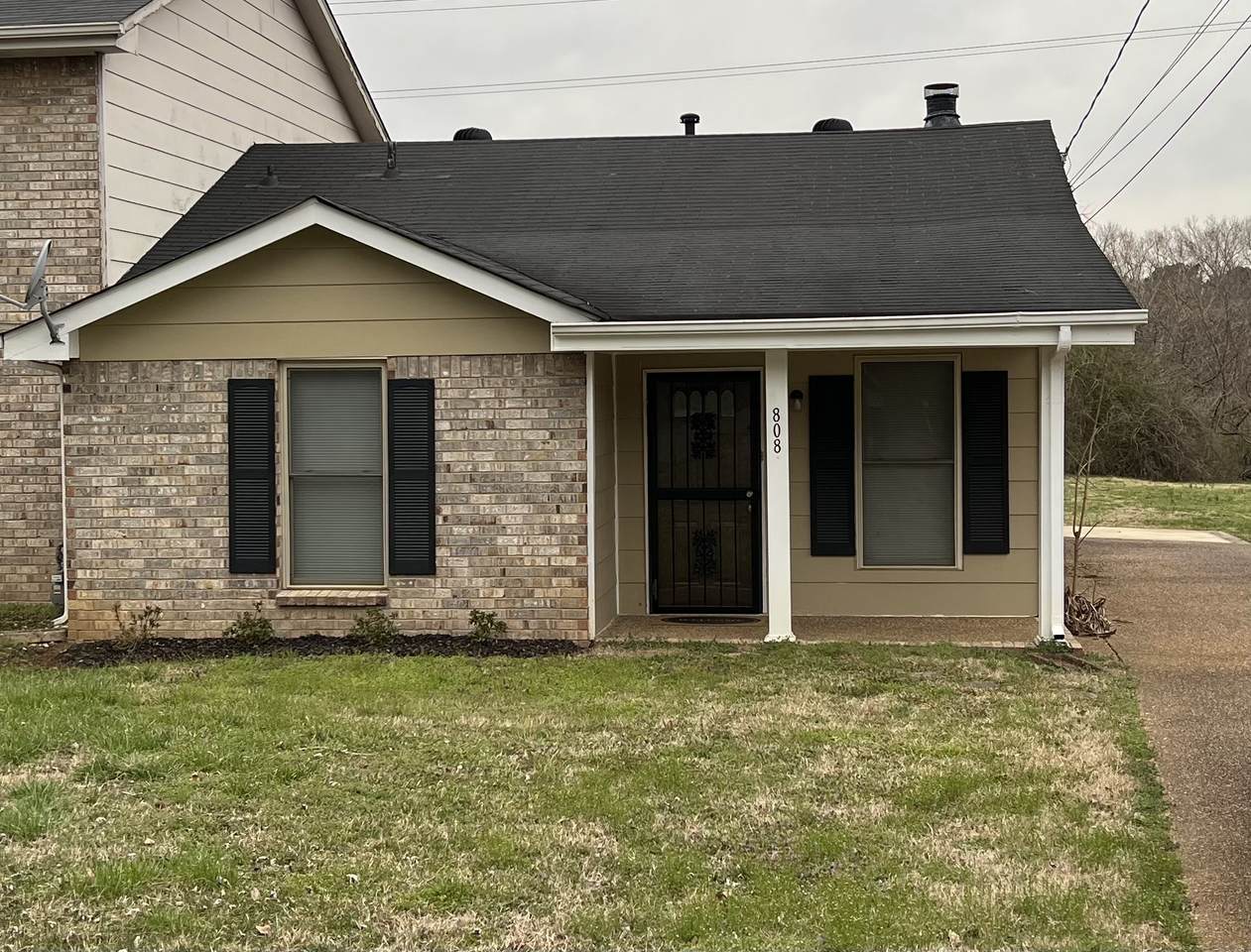 808 Hillmore Dr - Photo 1