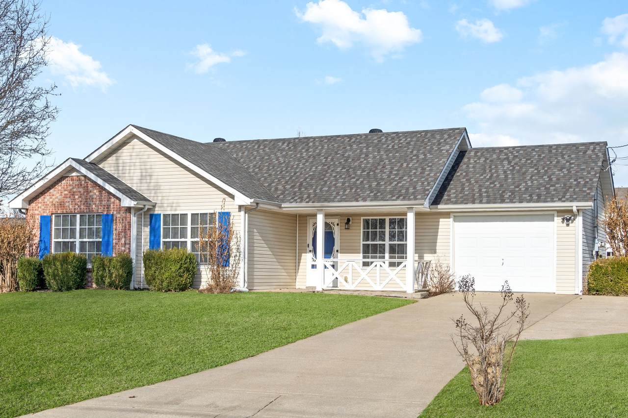 1265 Silver Star Dr - Photo 1