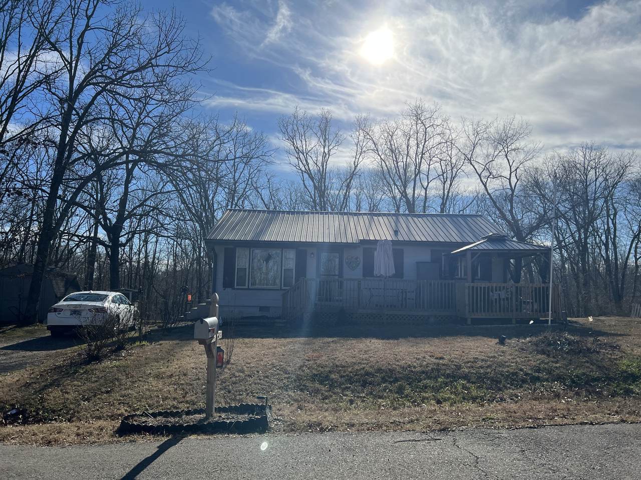 204 W End Dr - Photo 1