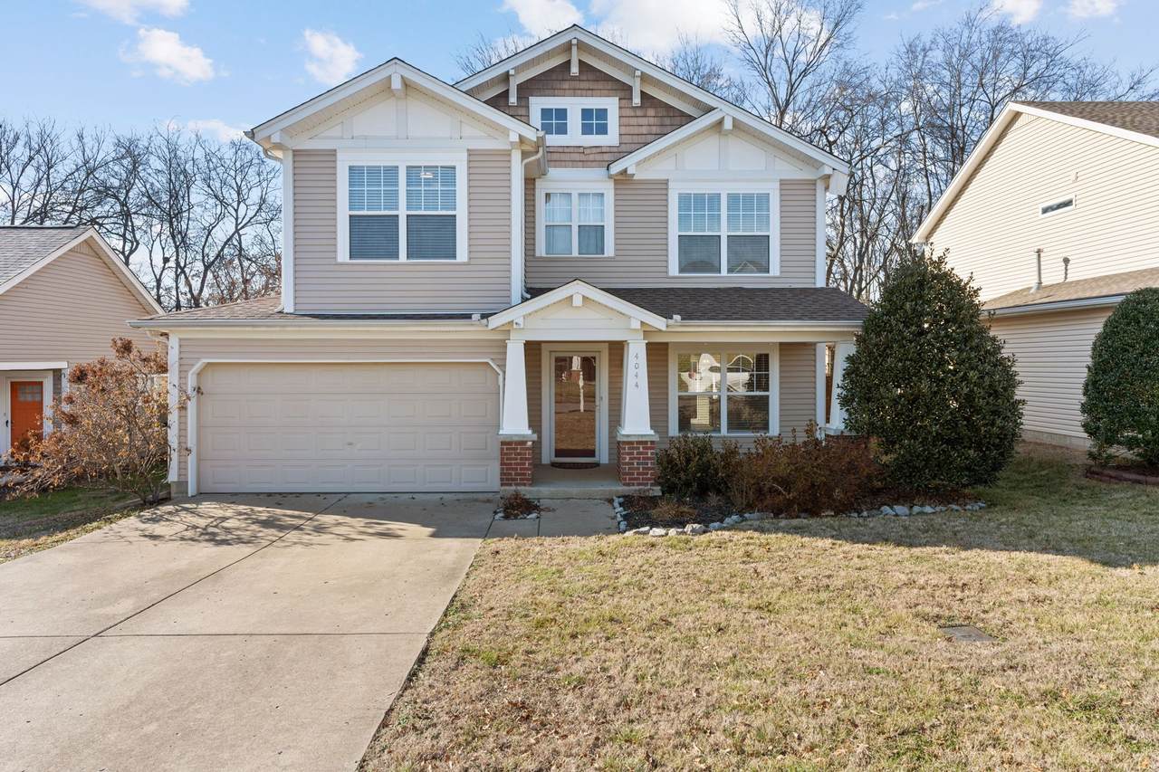 4044 Stonybrook Dr - Photo 1