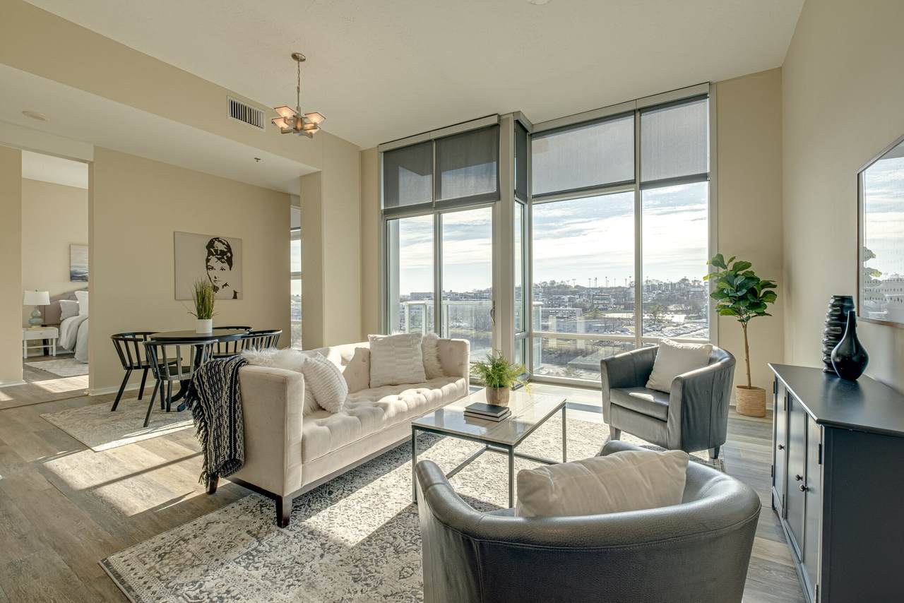 700 12th Ave - Photo 1