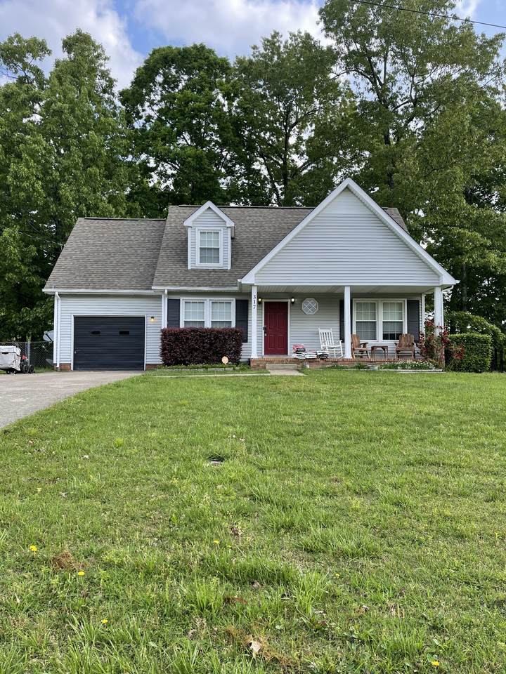 317 Lancaster Rd - Photo 1