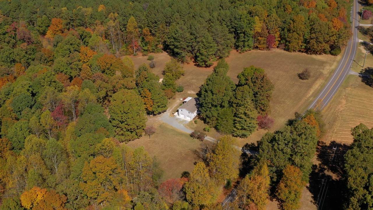 7921 Crow Cut Rd - Photo 1