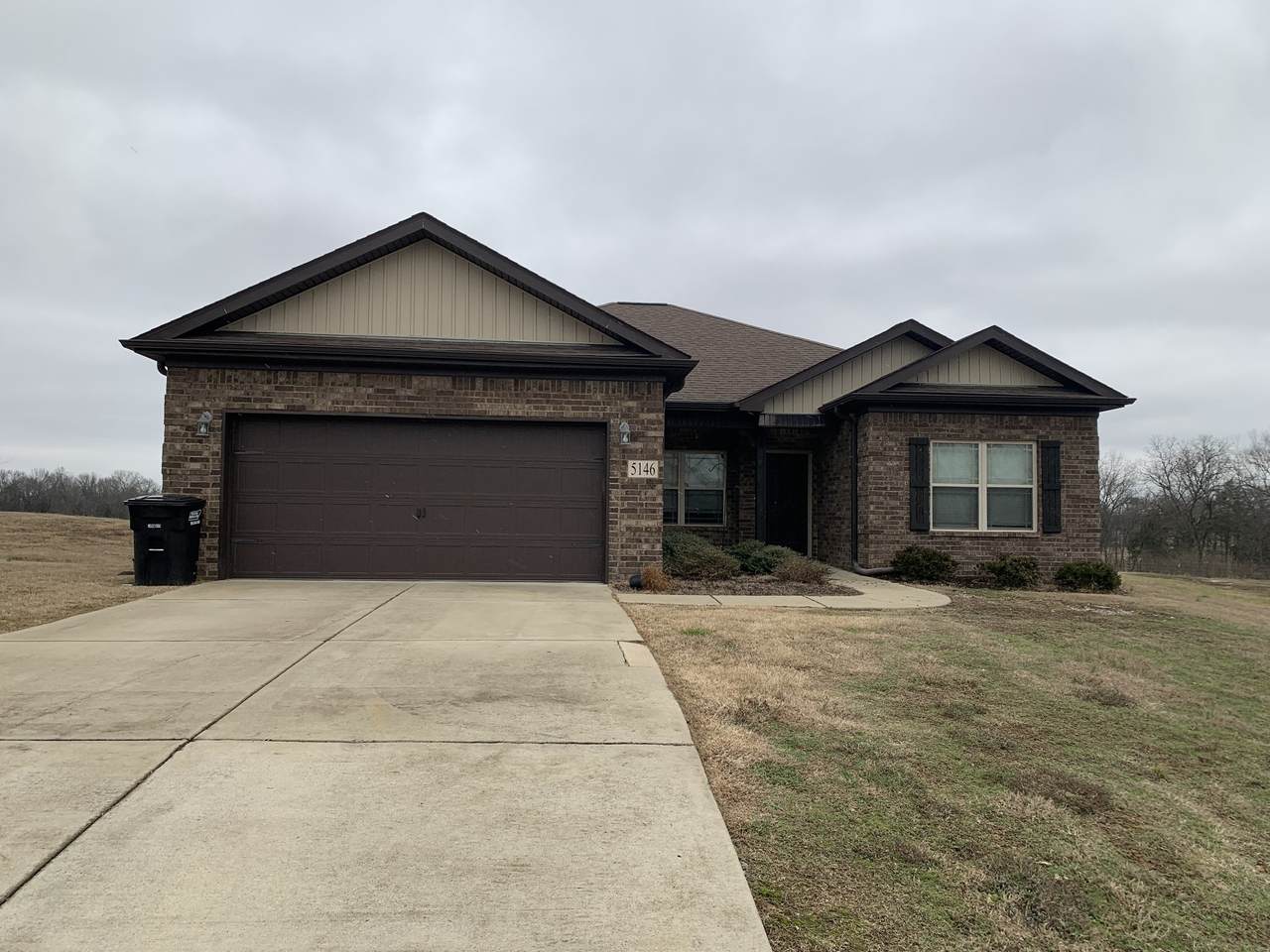 5146 Vinnie Dell Dr - Photo 1