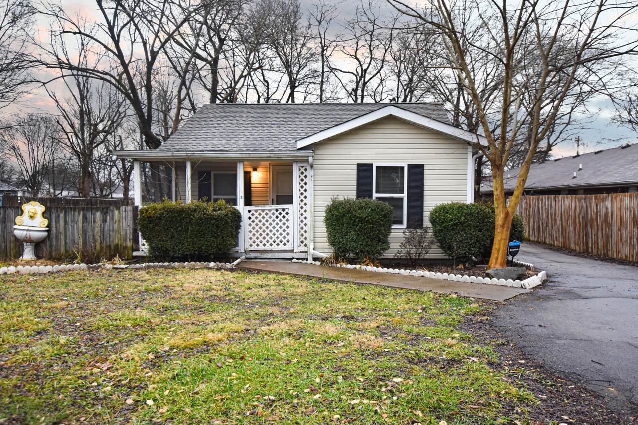 401 Locust St - Photo 1